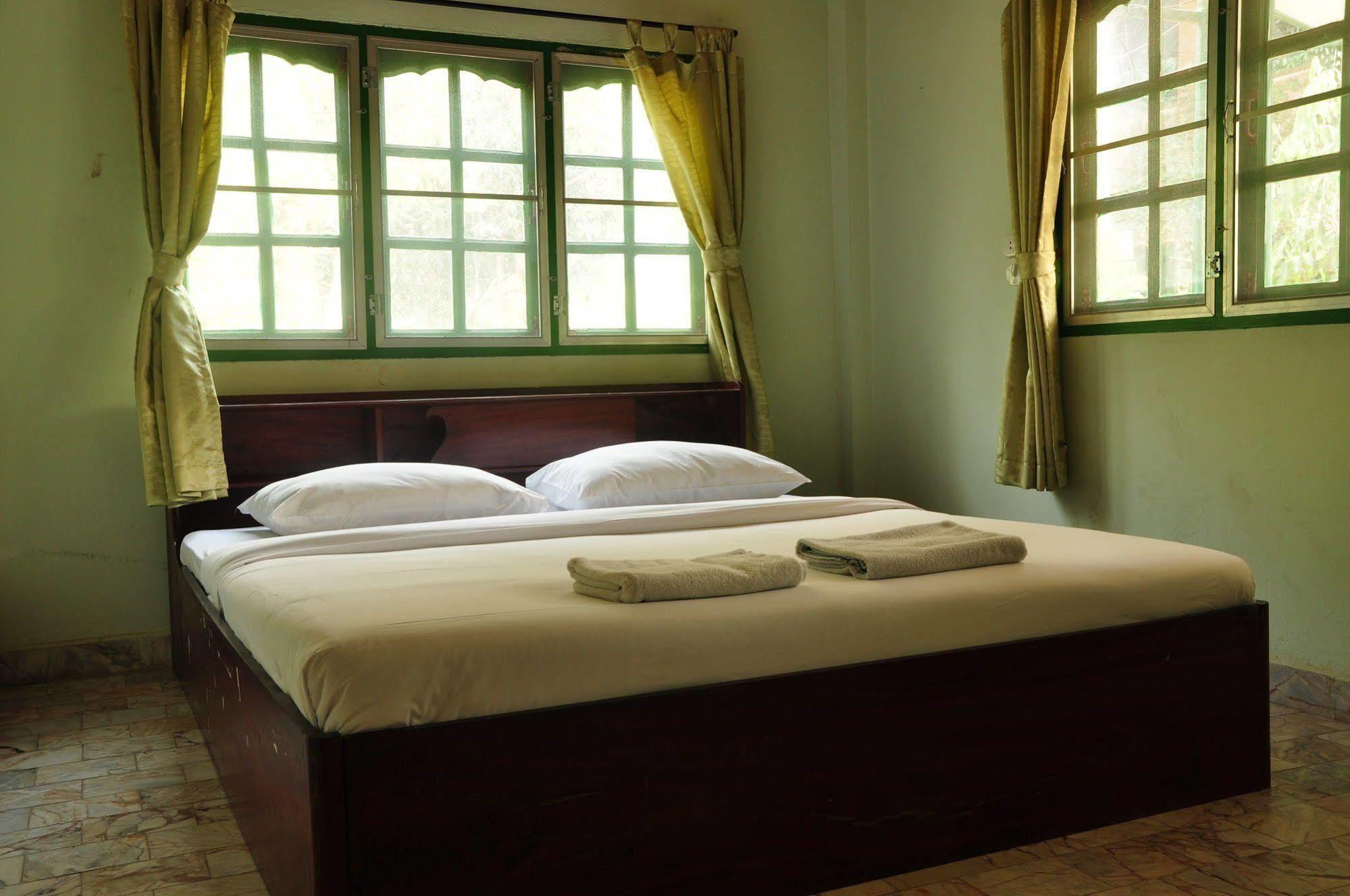 Khao Yai Garden Lodge Pak Chong Exteriör bild